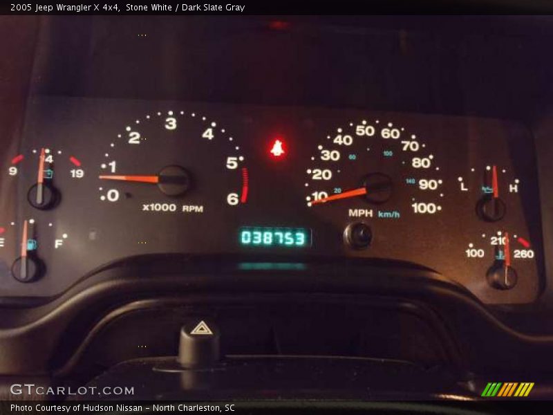 Stone White / Dark Slate Gray 2005 Jeep Wrangler X 4x4
