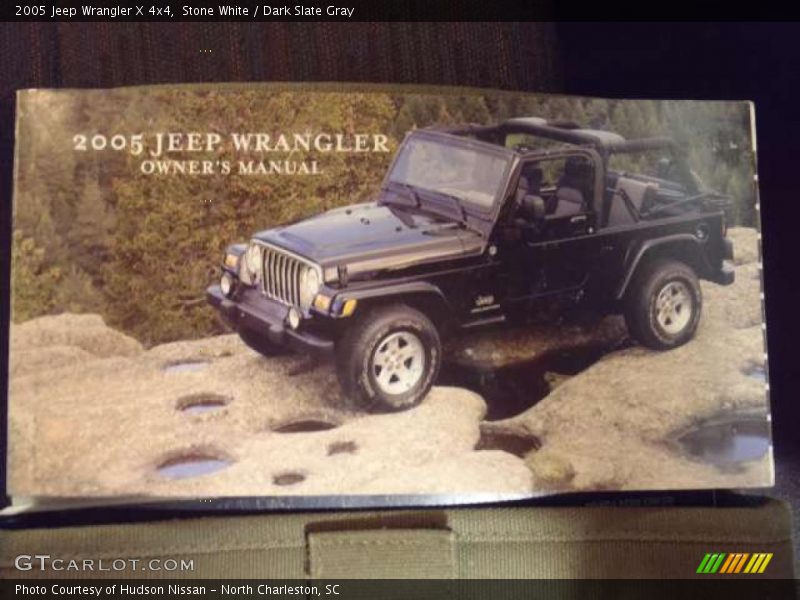 Stone White / Dark Slate Gray 2005 Jeep Wrangler X 4x4