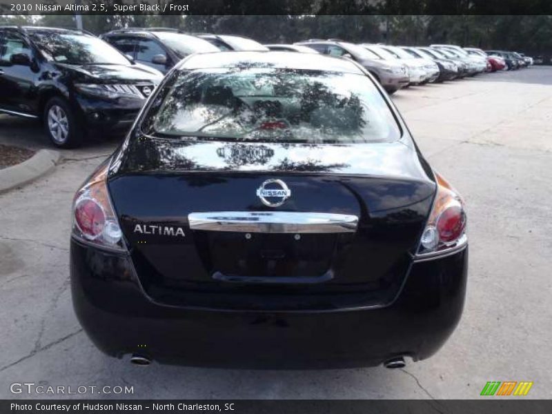 Super Black / Frost 2010 Nissan Altima 2.5