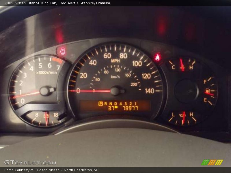 Red Alert / Graphite/Titanium 2005 Nissan Titan SE King Cab