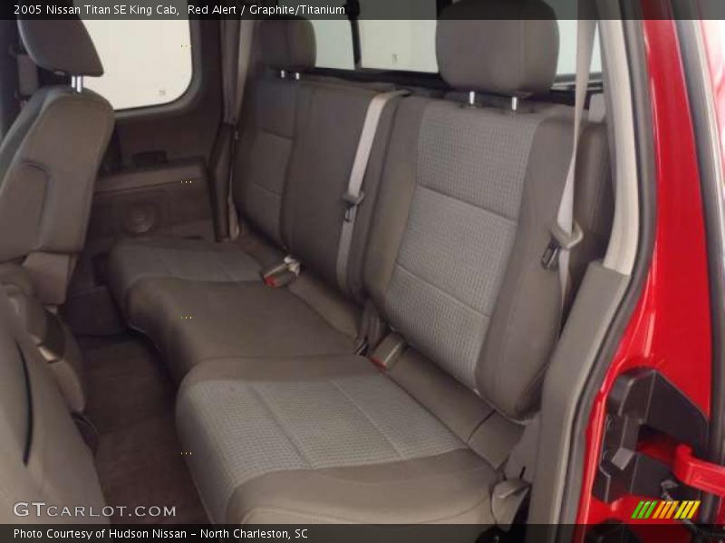 Red Alert / Graphite/Titanium 2005 Nissan Titan SE King Cab