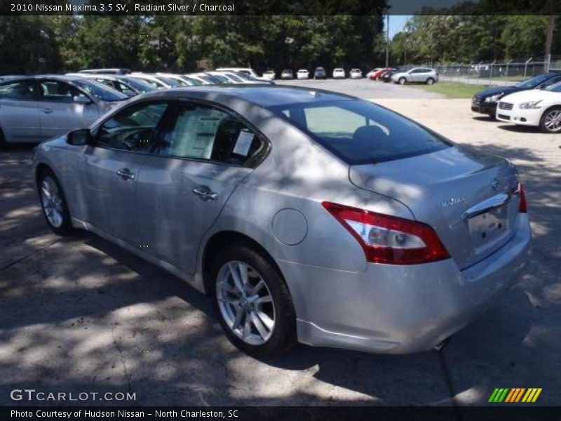 Radiant Silver / Charcoal 2010 Nissan Maxima 3.5 SV