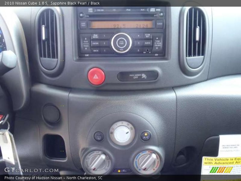 Sapphire Black Pearl / Black 2010 Nissan Cube 1.8 S