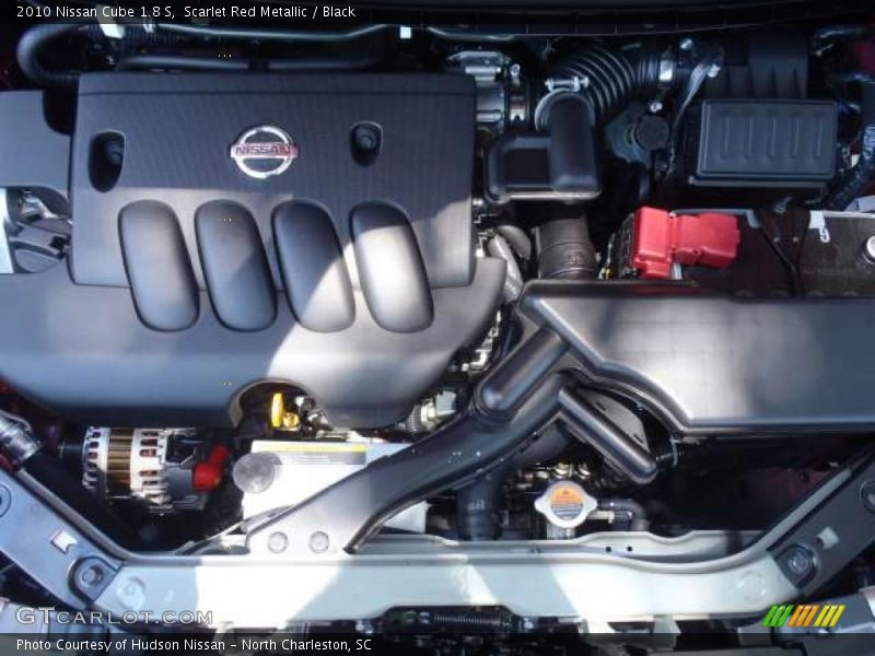 Scarlet Red Metallic / Black 2010 Nissan Cube 1.8 S