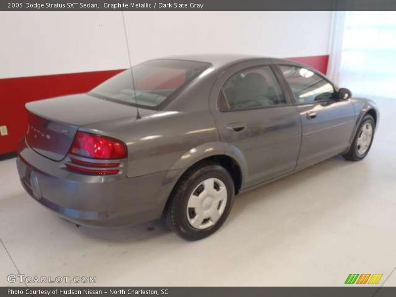 Graphite Metallic / Dark Slate Gray 2005 Dodge Stratus SXT Sedan