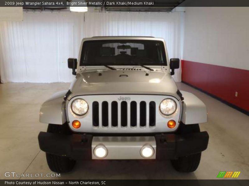 Bright Silver Metallic / Dark Khaki/Medium Khaki 2009 Jeep Wrangler Sahara 4x4