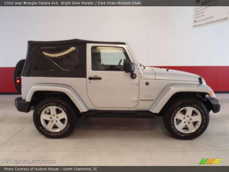 Bright Silver Metallic / Dark Khaki/Medium Khaki 2009 Jeep Wrangler Sahara 4x4