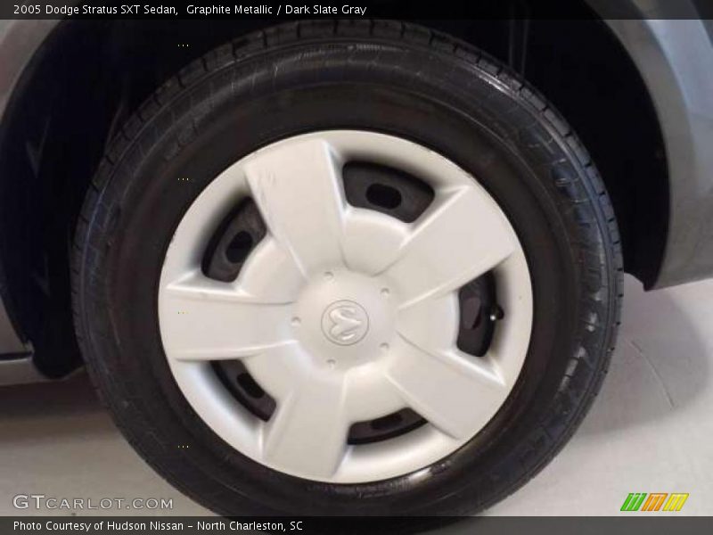 Graphite Metallic / Dark Slate Gray 2005 Dodge Stratus SXT Sedan