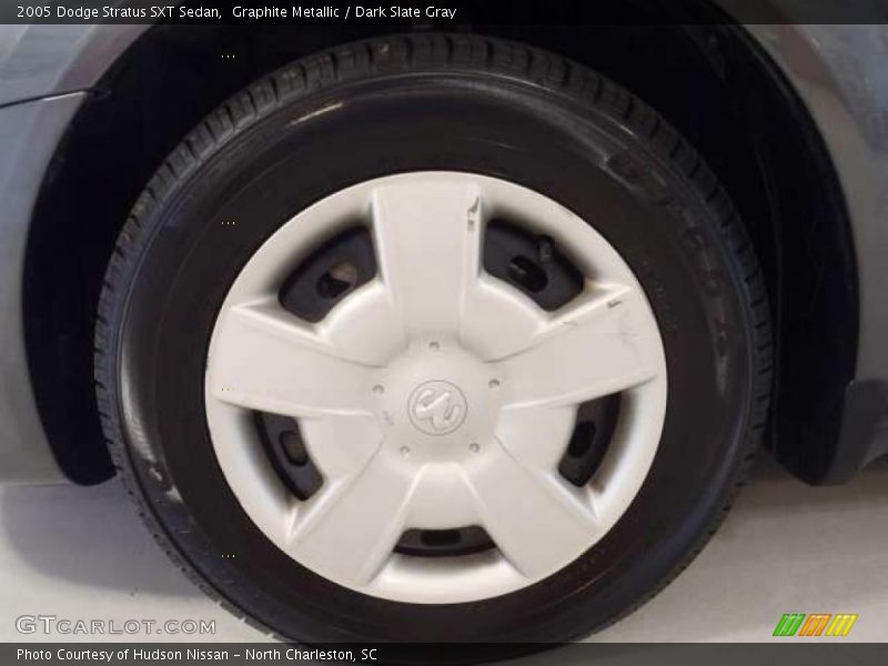 Graphite Metallic / Dark Slate Gray 2005 Dodge Stratus SXT Sedan