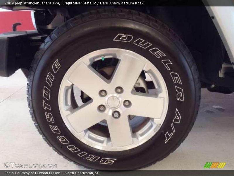 Bright Silver Metallic / Dark Khaki/Medium Khaki 2009 Jeep Wrangler Sahara 4x4