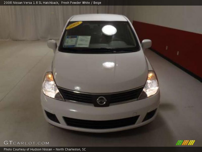 Fresh Powder White / Beige 2008 Nissan Versa 1.8 SL Hatchback