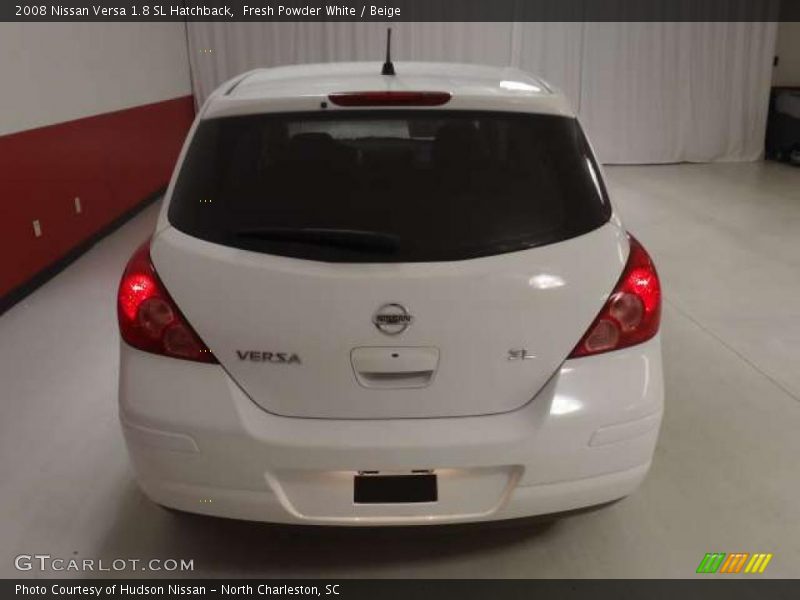 Fresh Powder White / Beige 2008 Nissan Versa 1.8 SL Hatchback
