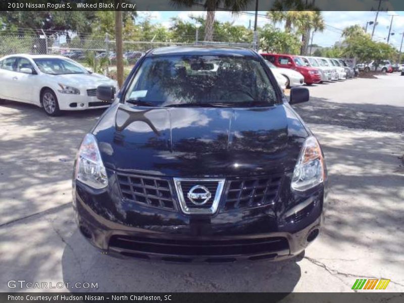 Wicked Black / Gray 2010 Nissan Rogue S