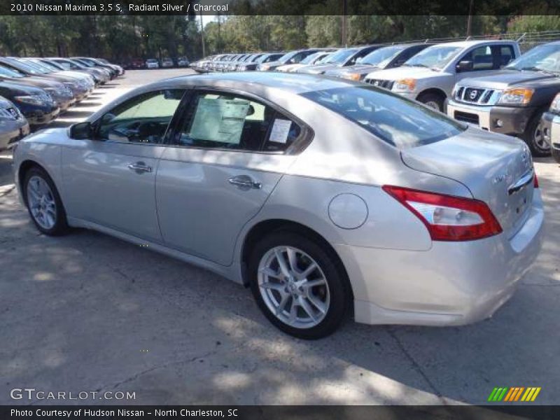 Radiant Silver / Charcoal 2010 Nissan Maxima 3.5 S