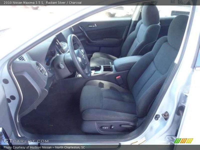 Radiant Silver / Charcoal 2010 Nissan Maxima 3.5 S