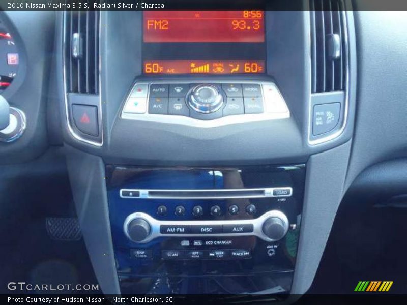 Radiant Silver / Charcoal 2010 Nissan Maxima 3.5 S