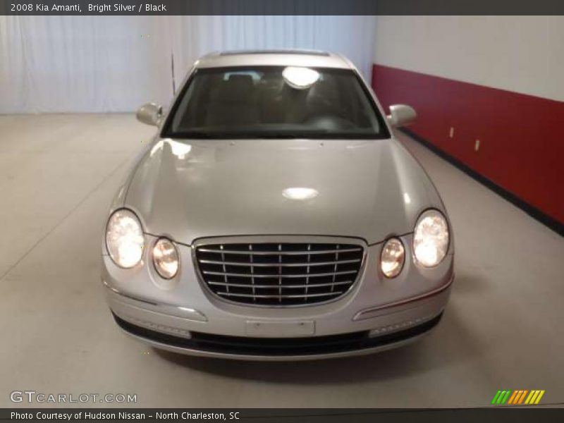 Bright Silver / Black 2008 Kia Amanti