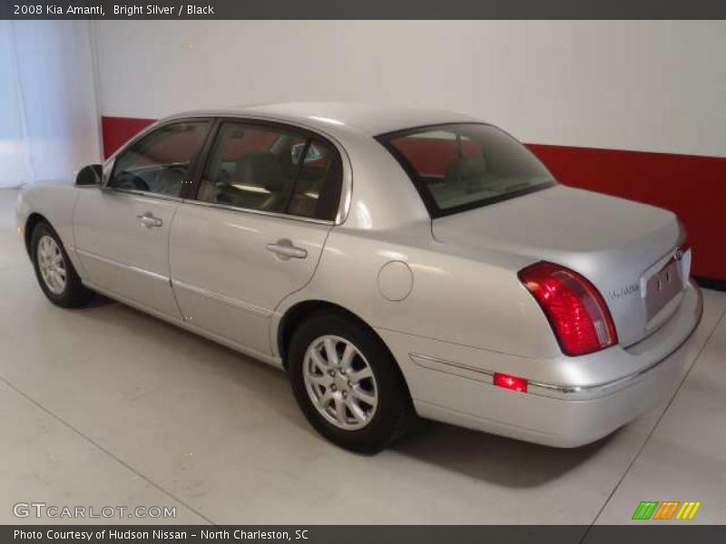 Bright Silver / Black 2008 Kia Amanti