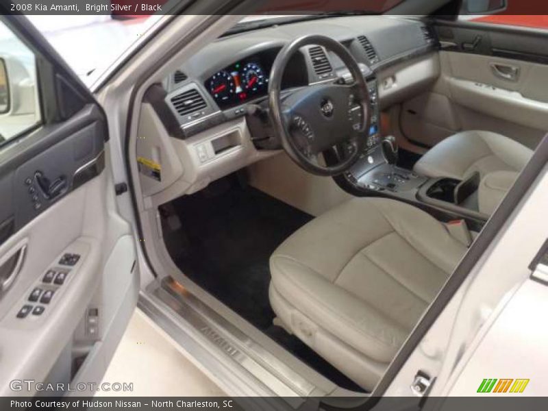 Bright Silver / Black 2008 Kia Amanti