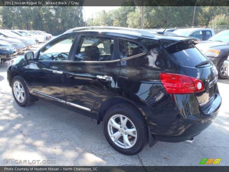 Wicked Black / Gray 2011 Nissan Rogue SV
