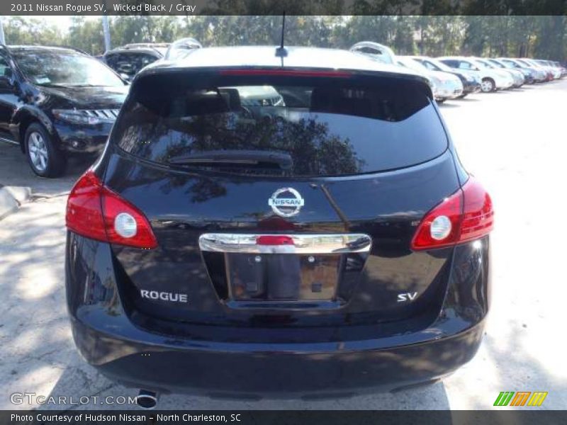 Wicked Black / Gray 2011 Nissan Rogue SV