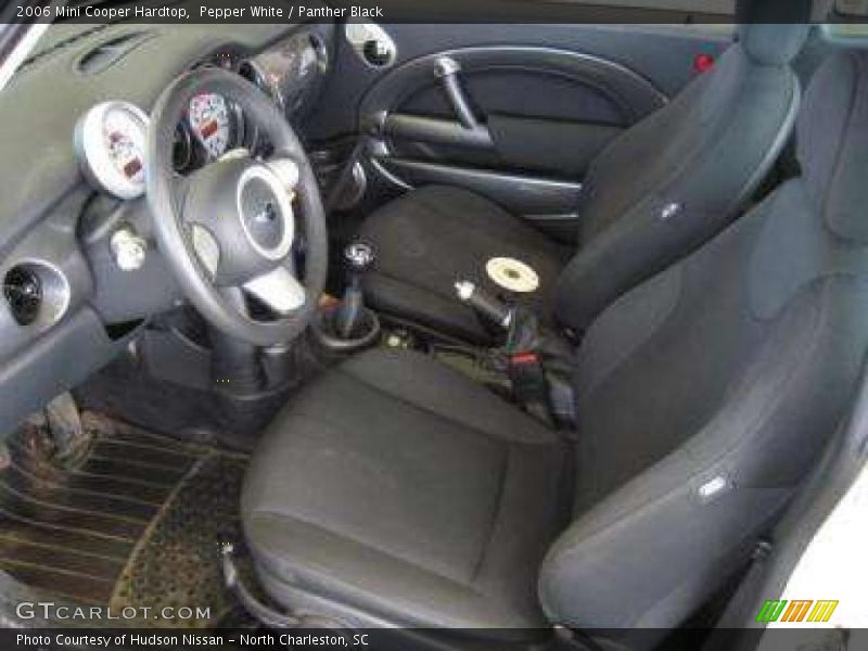 Pepper White / Panther Black 2006 Mini Cooper Hardtop