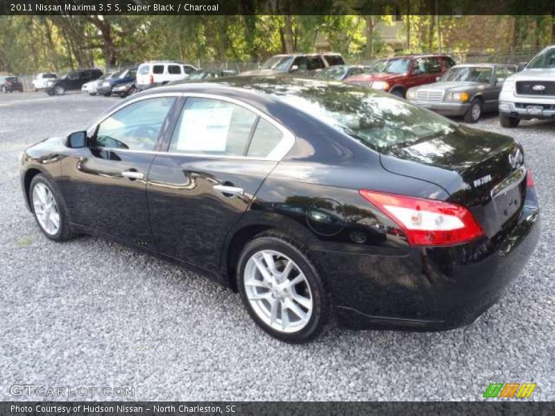 Super Black / Charcoal 2011 Nissan Maxima 3.5 S