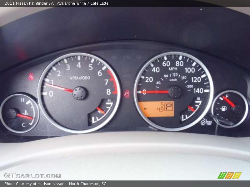 Avalanche White / Cafe Latte 2011 Nissan Pathfinder SV