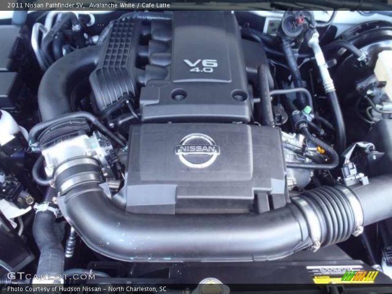 Avalanche White / Cafe Latte 2011 Nissan Pathfinder SV