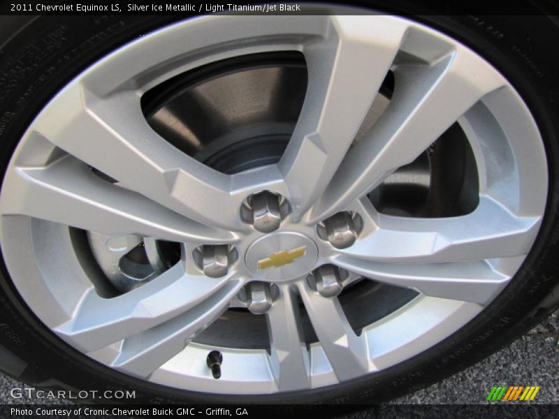 Silver Ice Metallic / Light Titanium/Jet Black 2011 Chevrolet Equinox LS