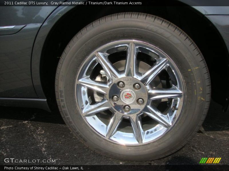 Gray Flannel Metallic / Titanium/Dark Titanium Accents 2011 Cadillac DTS Luxury