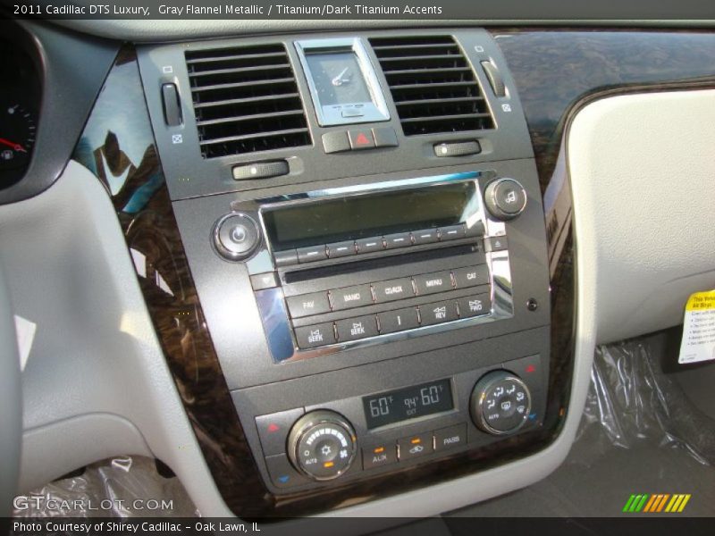Gray Flannel Metallic / Titanium/Dark Titanium Accents 2011 Cadillac DTS Luxury