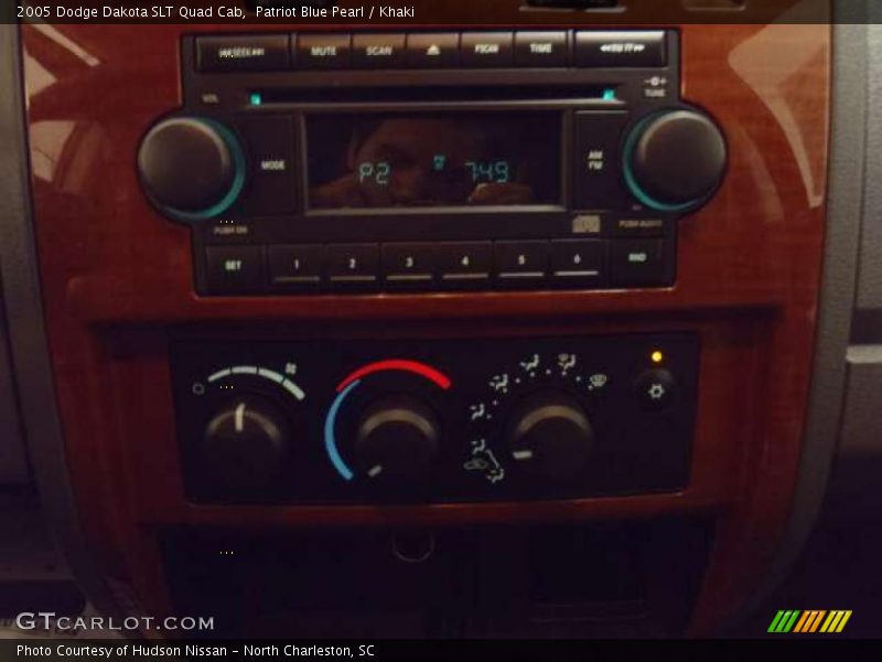 Patriot Blue Pearl / Khaki 2005 Dodge Dakota SLT Quad Cab