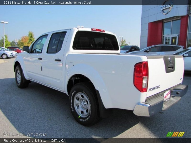 Avalanche White / Steel 2011 Nissan Frontier S Crew Cab 4x4