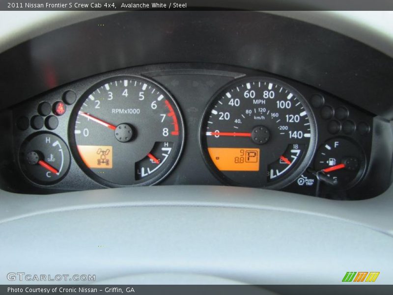 Avalanche White / Steel 2011 Nissan Frontier S Crew Cab 4x4