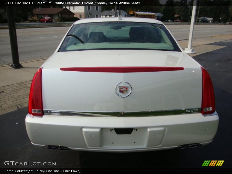 White Diamond Tricoat / Shale/Cocoa Aniline Seats 2011 Cadillac DTS Premium