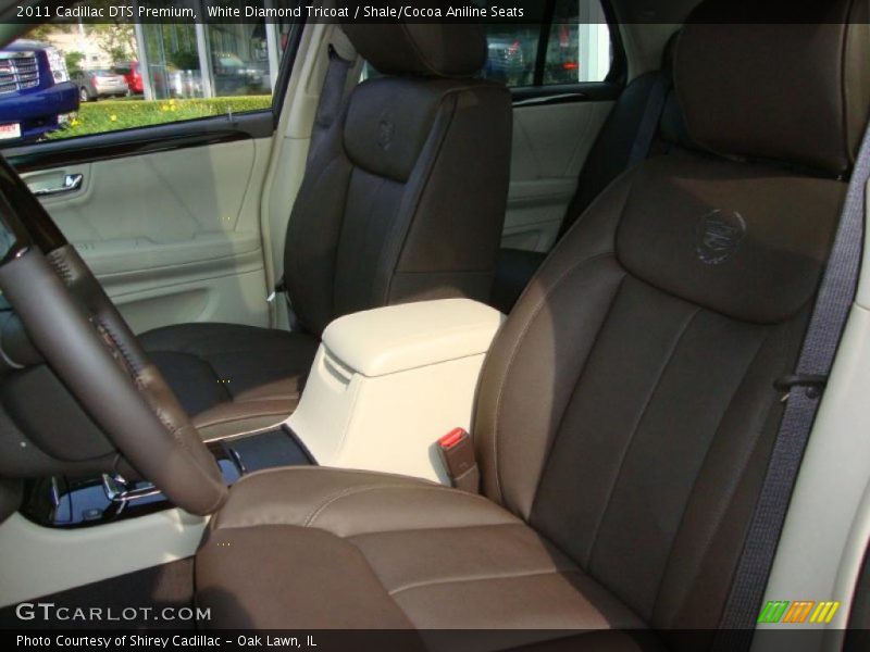 White Diamond Tricoat / Shale/Cocoa Aniline Seats 2011 Cadillac DTS Premium