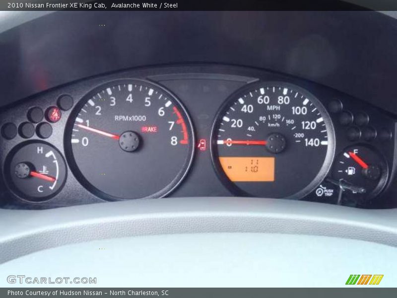 Avalanche White / Steel 2010 Nissan Frontier XE King Cab