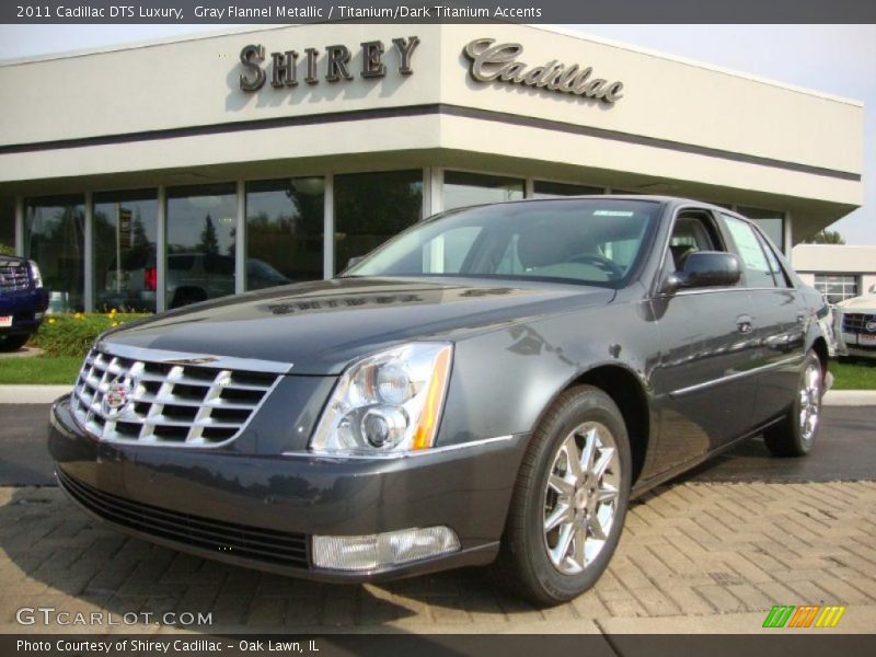 Gray Flannel Metallic / Titanium/Dark Titanium Accents 2011 Cadillac DTS Luxury