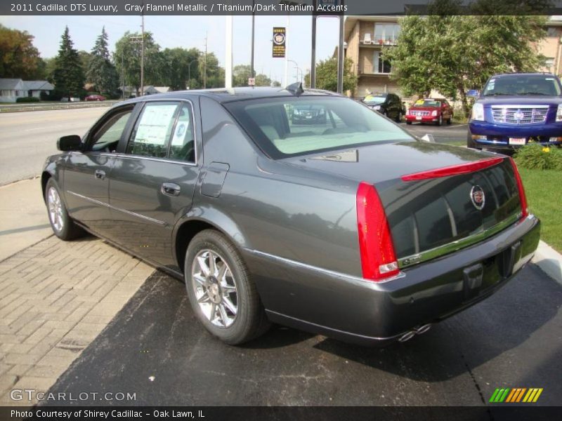 Gray Flannel Metallic / Titanium/Dark Titanium Accents 2011 Cadillac DTS Luxury