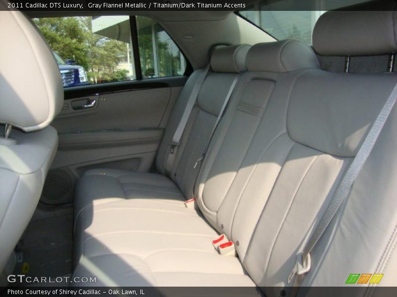 Gray Flannel Metallic / Titanium/Dark Titanium Accents 2011 Cadillac DTS Luxury