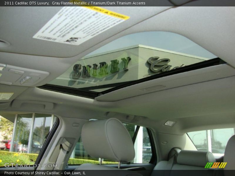 Gray Flannel Metallic / Titanium/Dark Titanium Accents 2011 Cadillac DTS Luxury