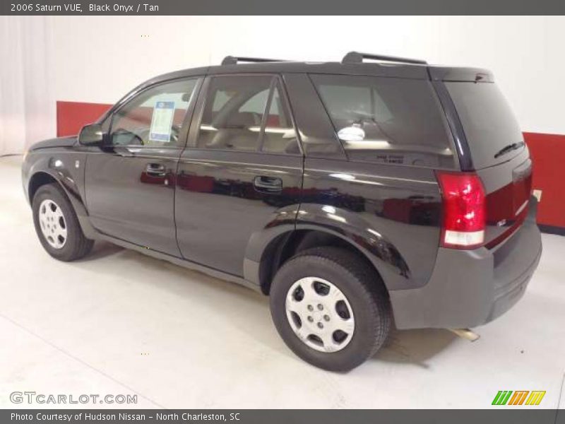 Black Onyx / Tan 2006 Saturn VUE