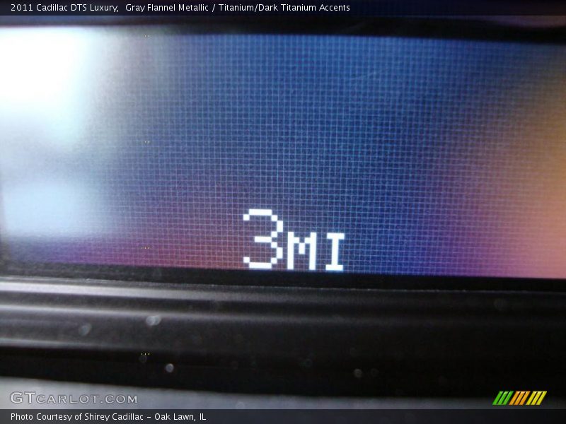 Gray Flannel Metallic / Titanium/Dark Titanium Accents 2011 Cadillac DTS Luxury