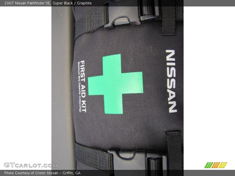 Super Black / Graphite 2007 Nissan Pathfinder SE