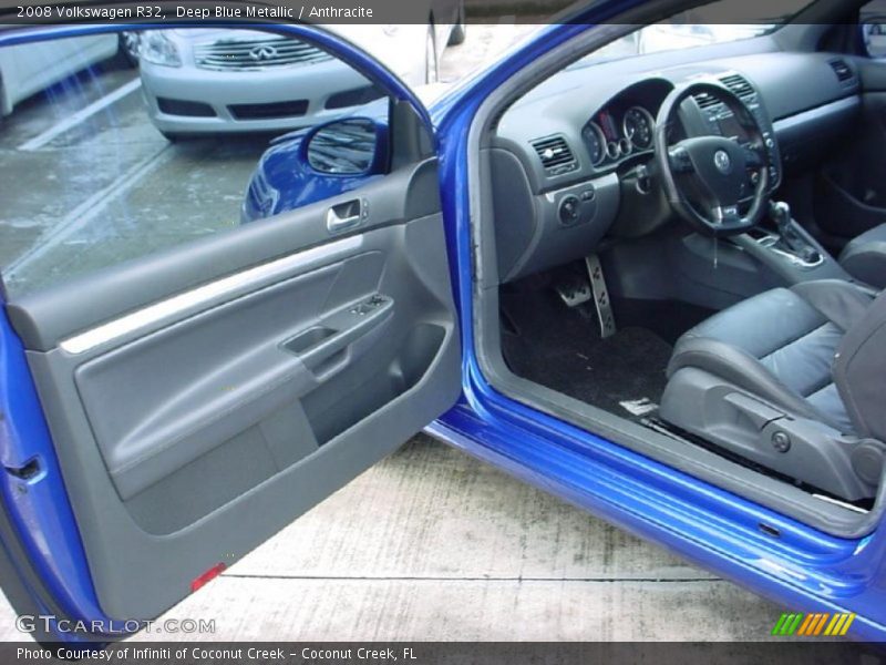 Deep Blue Metallic / Anthracite 2008 Volkswagen R32