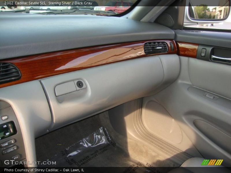 Sterling Silver / Dark Gray 2002 Cadillac Seville SLS