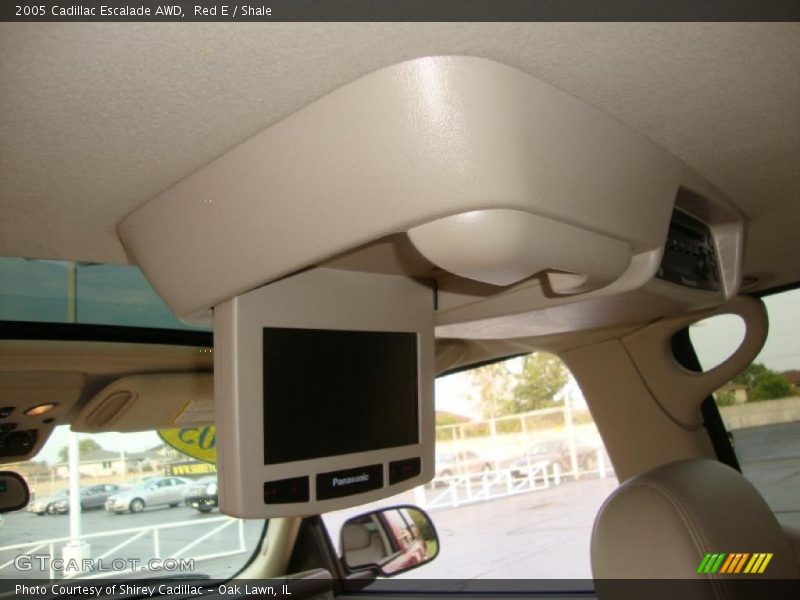 Red E / Shale 2005 Cadillac Escalade AWD