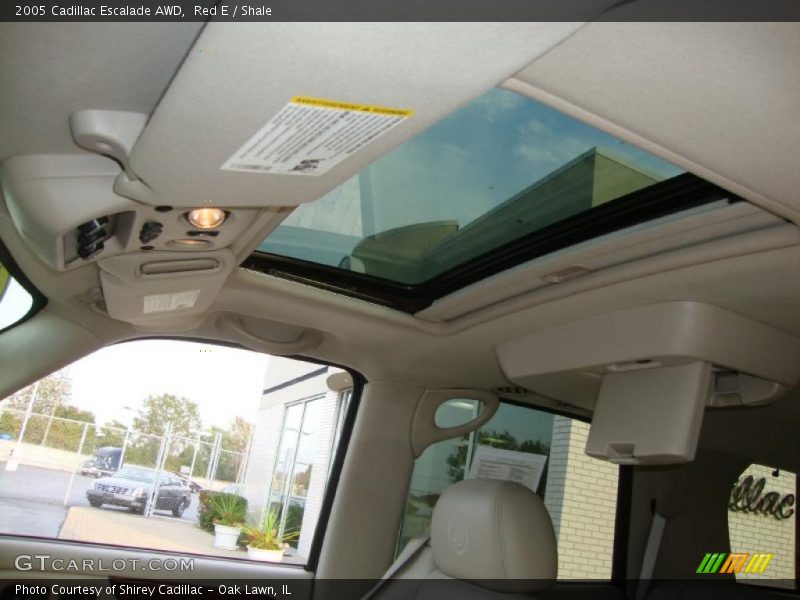 Red E / Shale 2005 Cadillac Escalade AWD