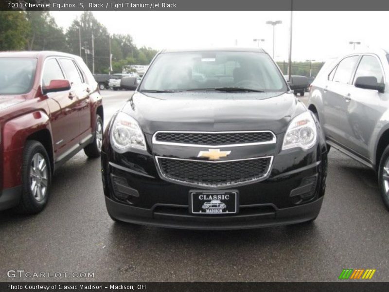 Black / Light Titanium/Jet Black 2011 Chevrolet Equinox LS